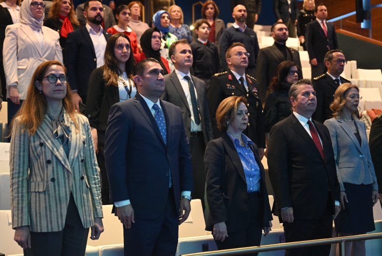 Türkiye’nin New York Başkonsolosluğu’ndan Anlamlı Tören: Şehitleri Anma ve Çanakkale Zaferi’nin 109. Yıldönümü Kutlandı